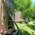 En Ariege Insolite Avec Vue Montagne, Calme, Nature Et Ciel Etoile Alpehytte Massat