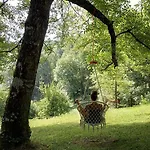 Chalet En Ariege Insolite Avec Vue Montagne, Calme, Nature Et Ciel Etoile