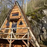 En Ariege Insolite Avec Vue Montagne, Calme, Nature Et Ciel Etoile Chalet *