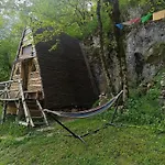 En Ariege Insolite Avec Vue Montagne, Calme, Nature Et Ciel Etoile *