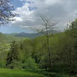 En Ariege Insolite Avec Vue Montagne, Calme, Nature Et Ciel Etoile Massat