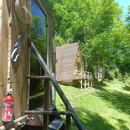 D'tente Skylodge Skali Шале Massat