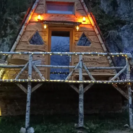 シャレー D'tente Skylodge Skali Massat