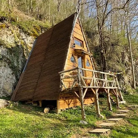Шале D'tente Skylodge Skali